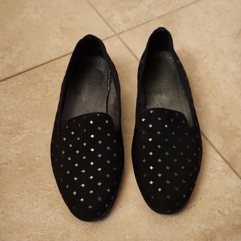 AEROSOLES Black Suede Dot Patterned Loafers